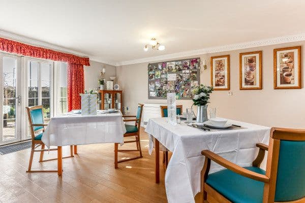 Minster Care Group - The Meadows care home 4