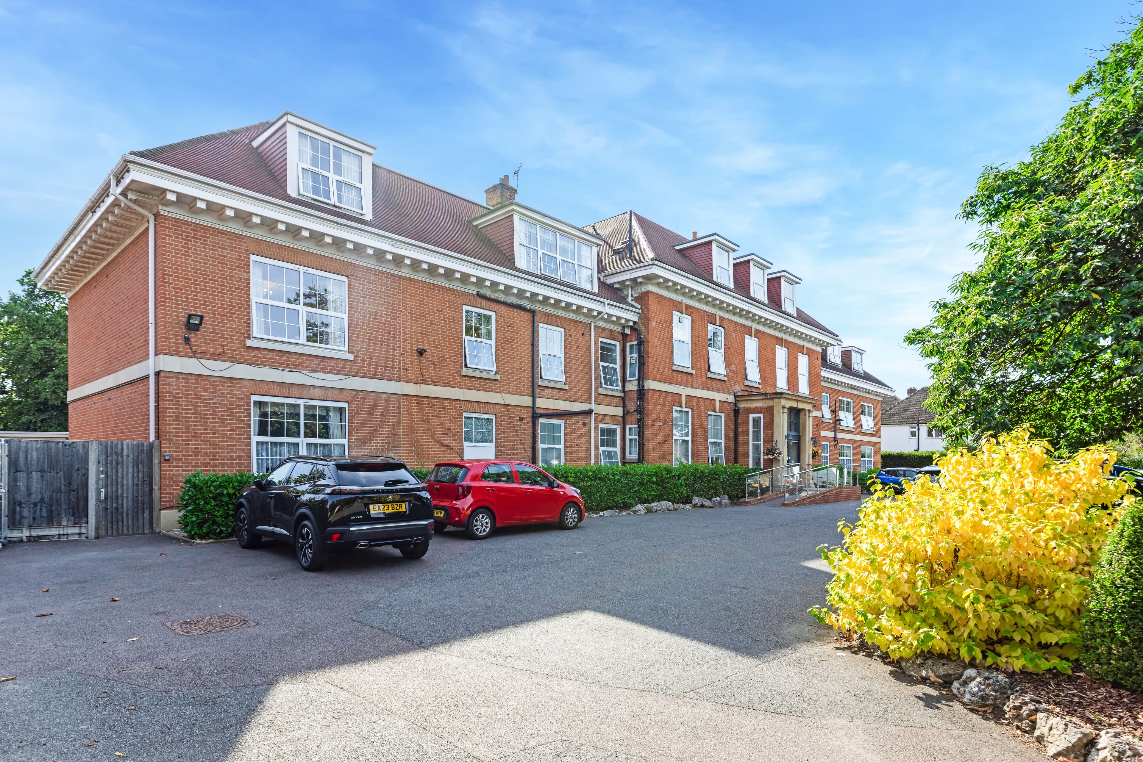 Mills Care Group - The Sloane care home - 015