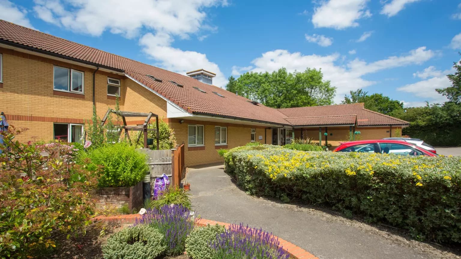 Exterior of Moutnbatten Lodge care home in Hemel Hempstead, Hertfordshire