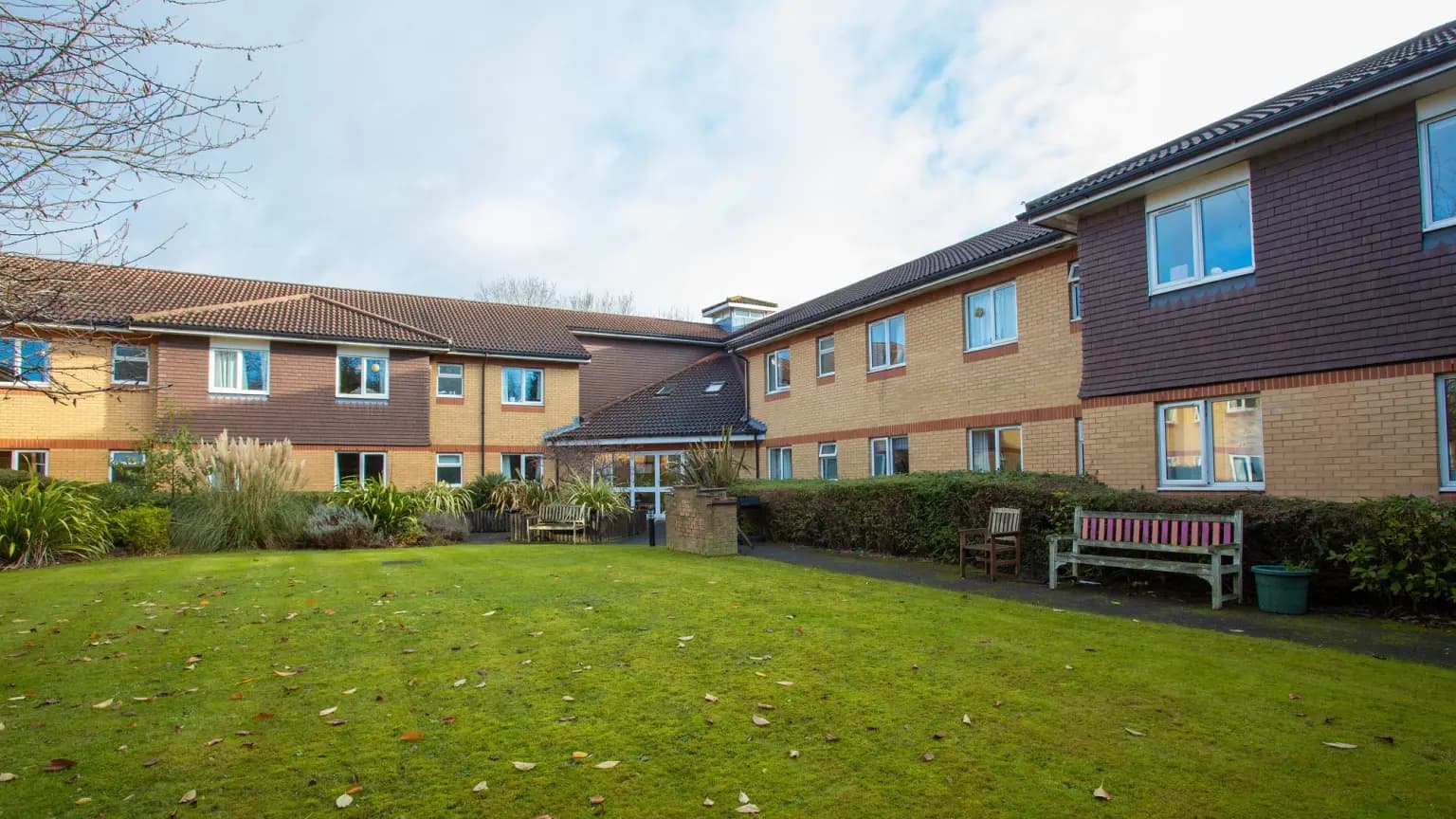 Exterior of Moutnbatten Lodge care home in Hemel Hempstead, Hertfordshire