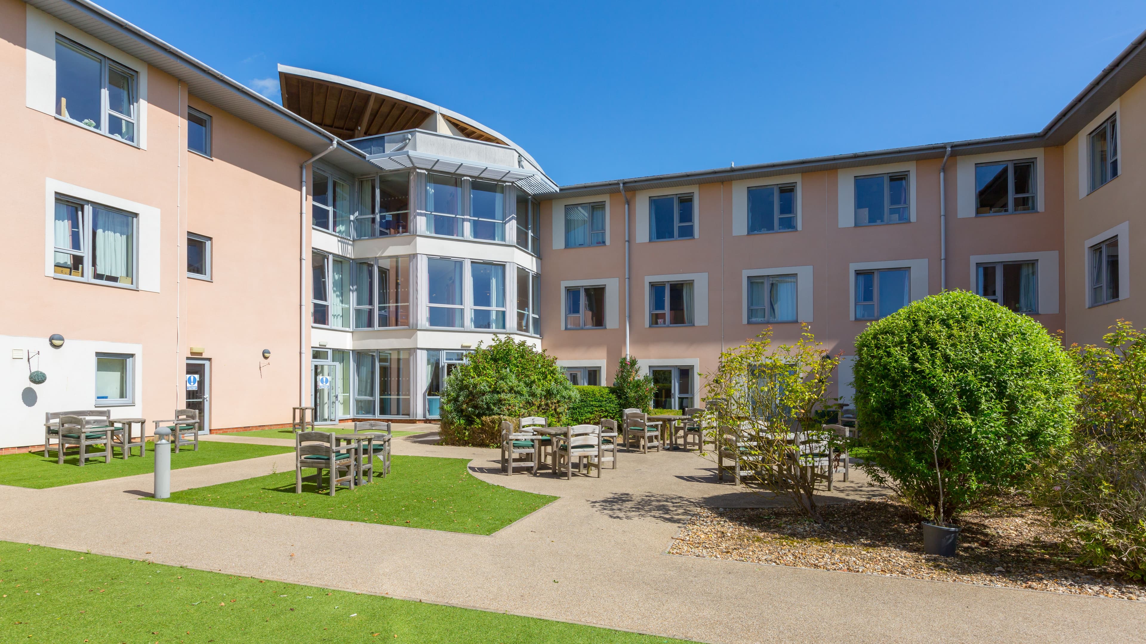 Exterior of Oak House Care Home in Slough, Berkshire