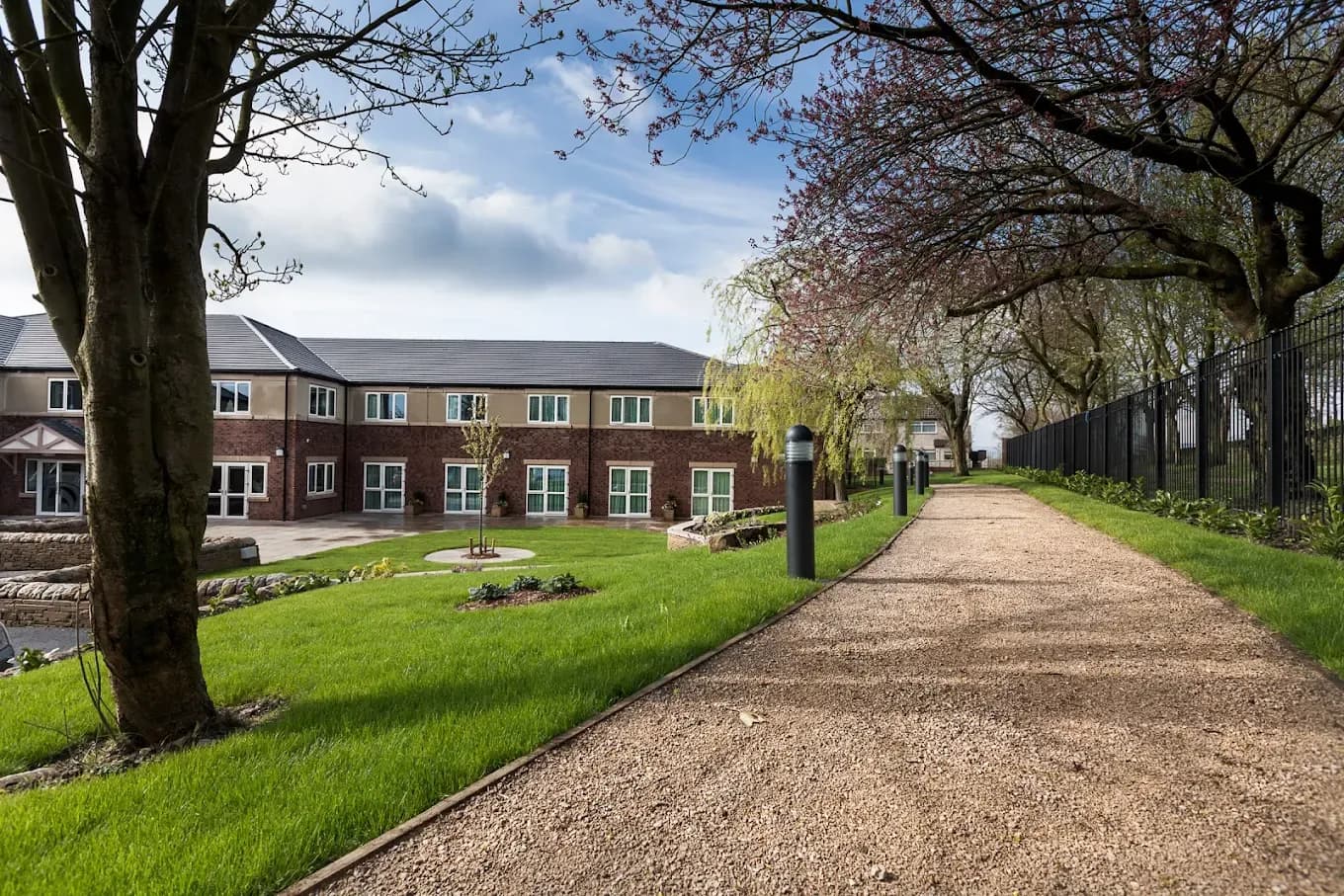 HC-One - The Oakes care home - 000