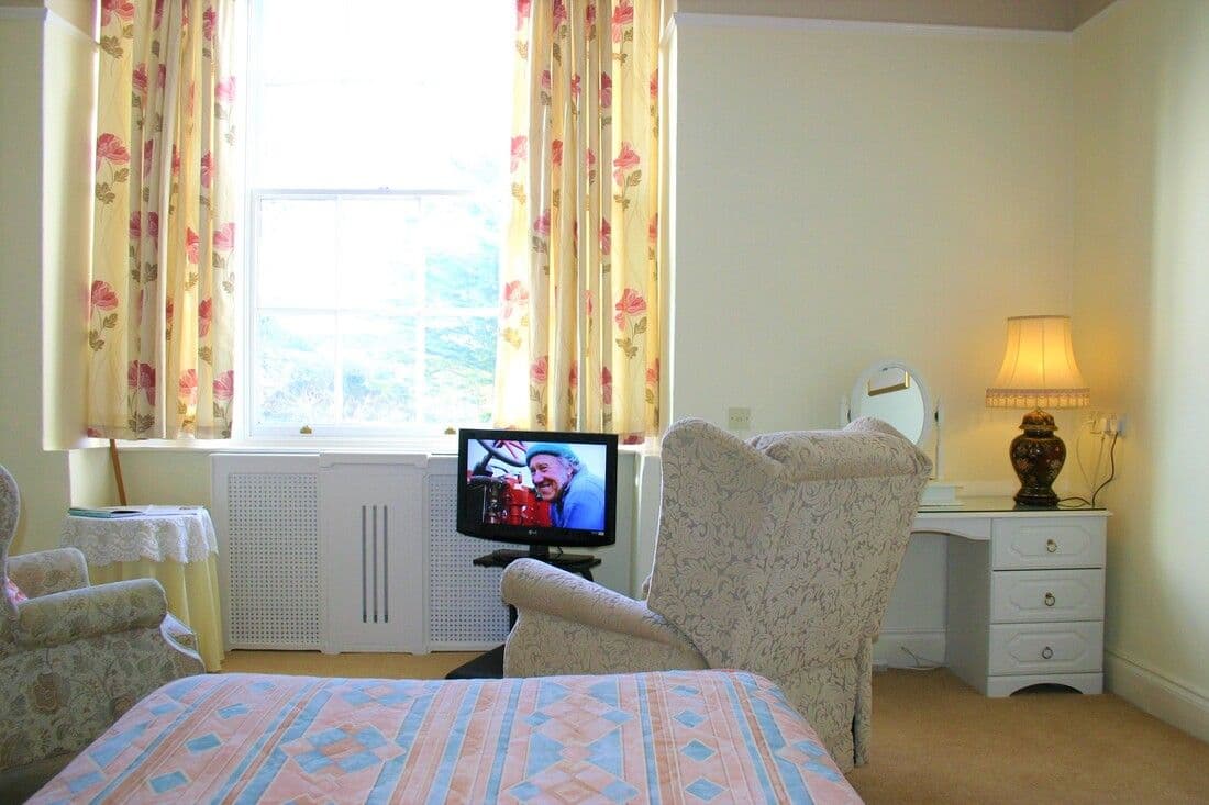 Neways Healthcare - The Old Vicarage care home - 006