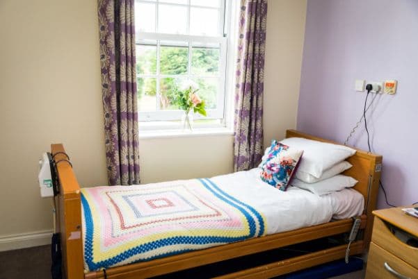 Independent Care Home - Parkfield House care home - 005