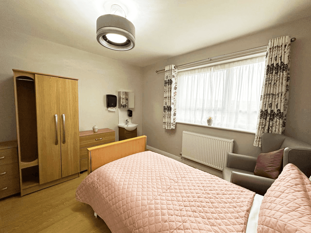 Dovehaven - Pennine View care home 004