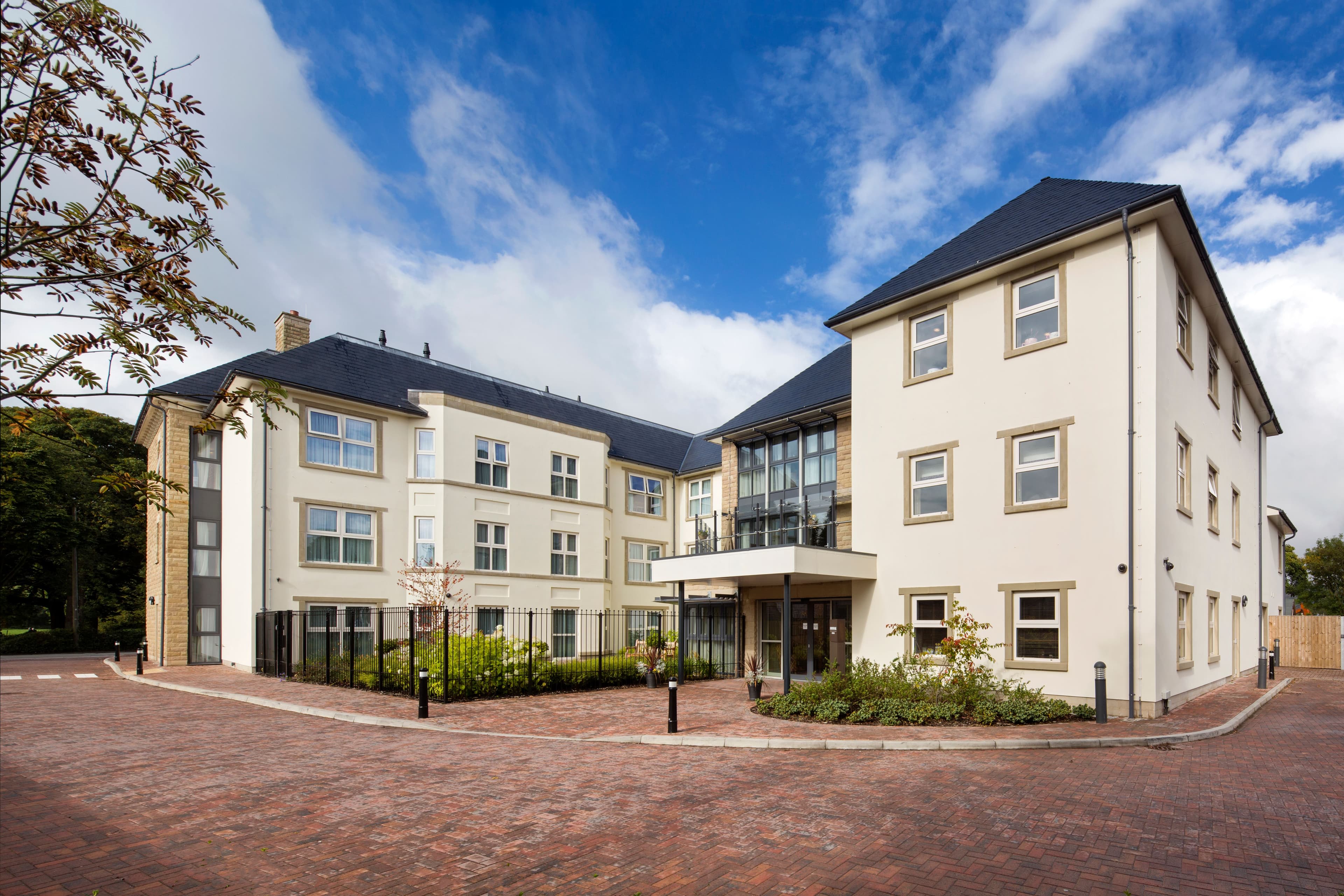 Porthaven Care Homes - Haddon Hall care home 5