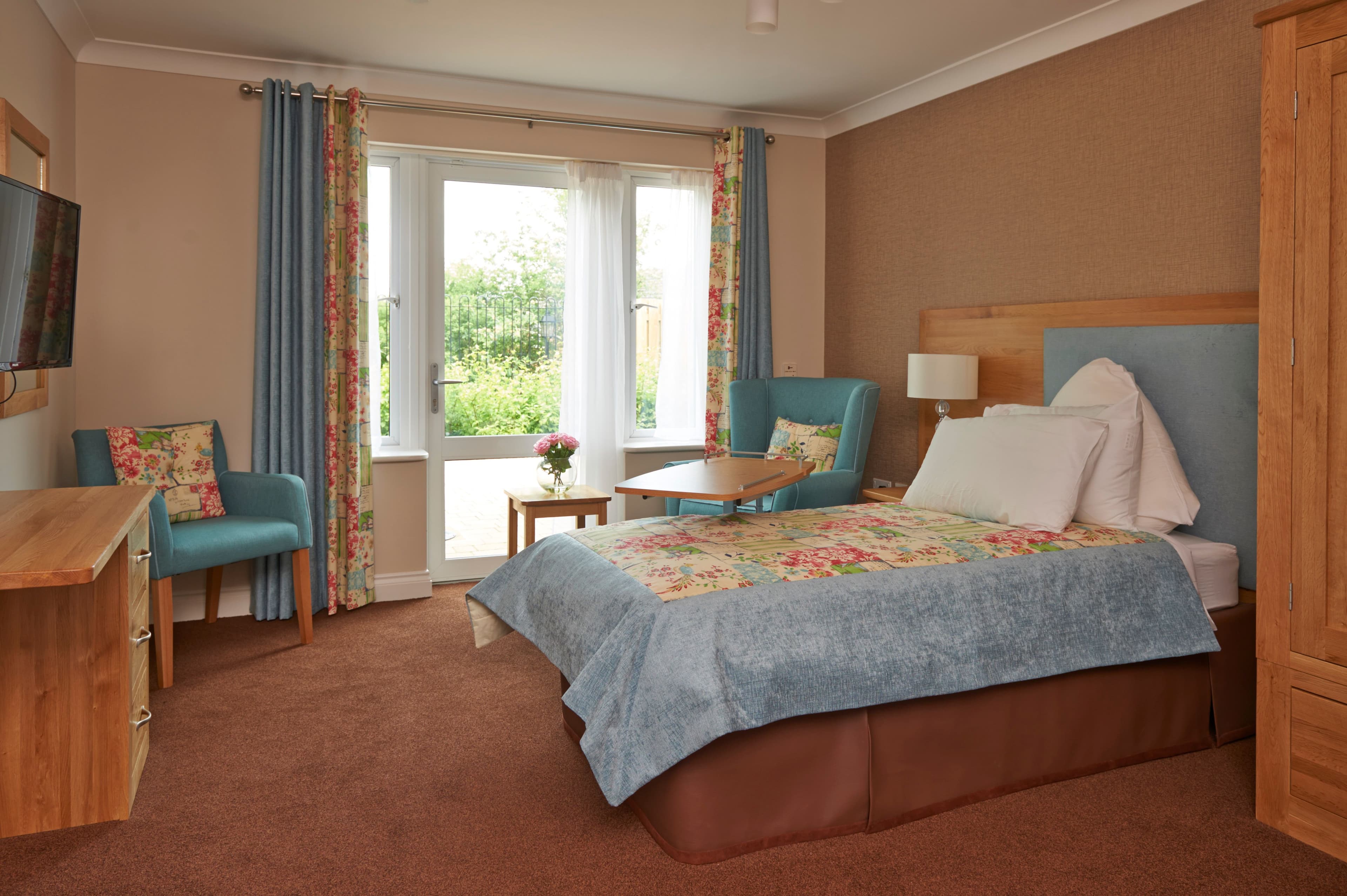 Porthaven Care Homes - Savernake View care home 8