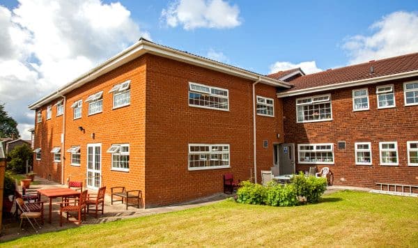 Rochcare - Royley House care home 8