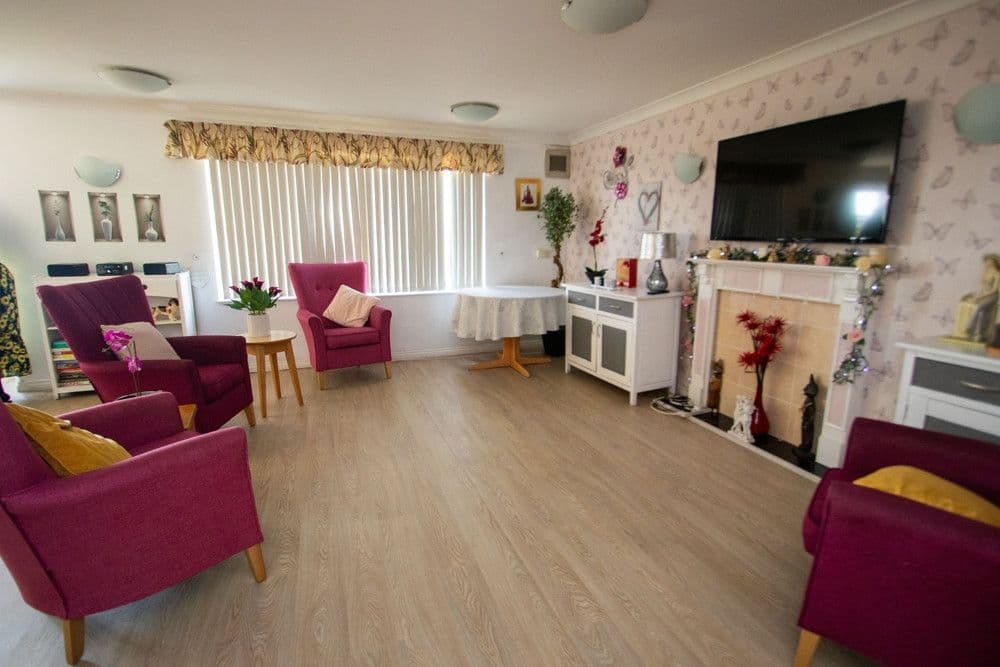 Shaw Healthcare - Sandalwood Court care home 2
