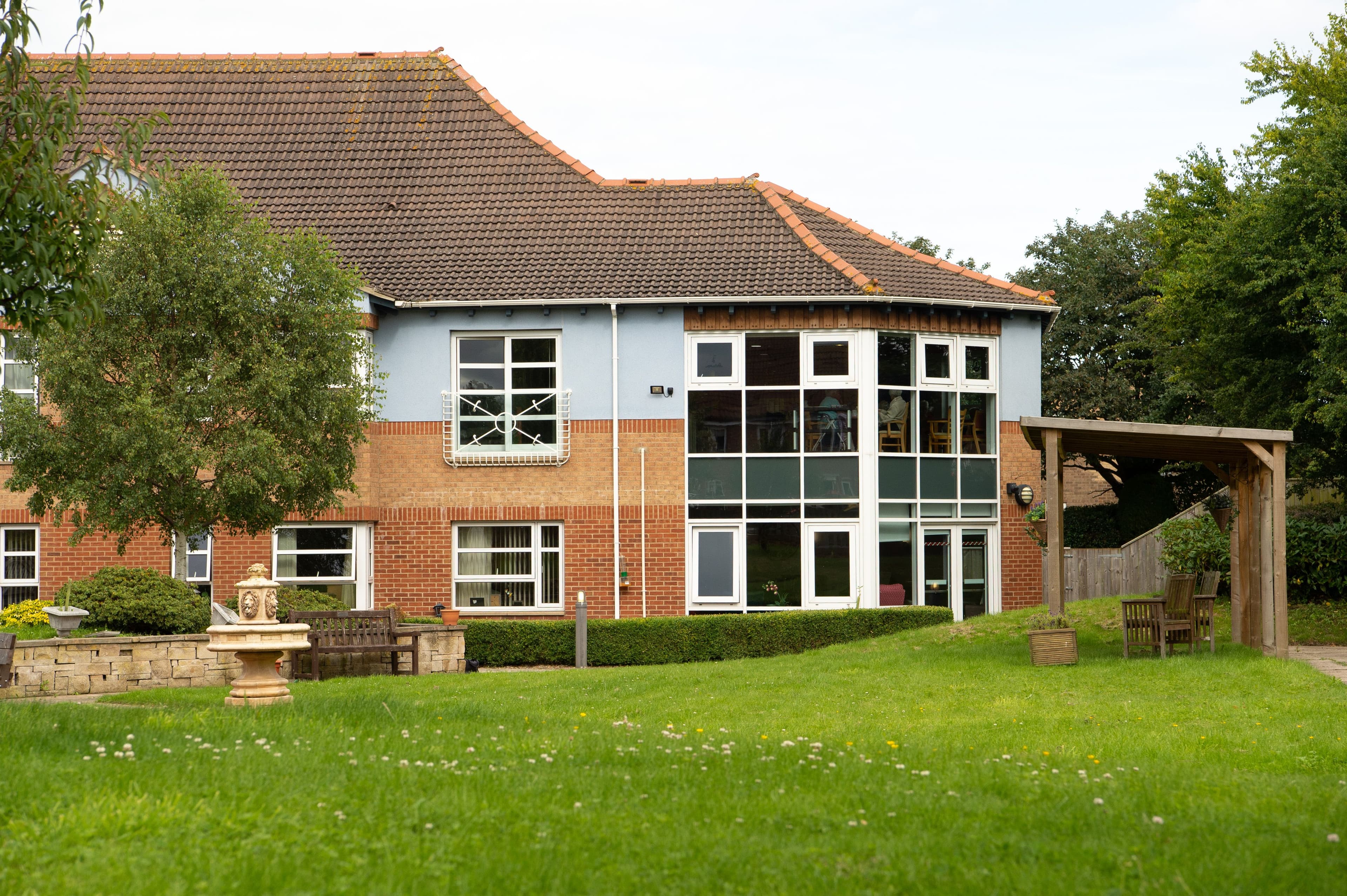 The Royal Masonic Benevolent Institution Care Company - Scarbrough Court care home - 009