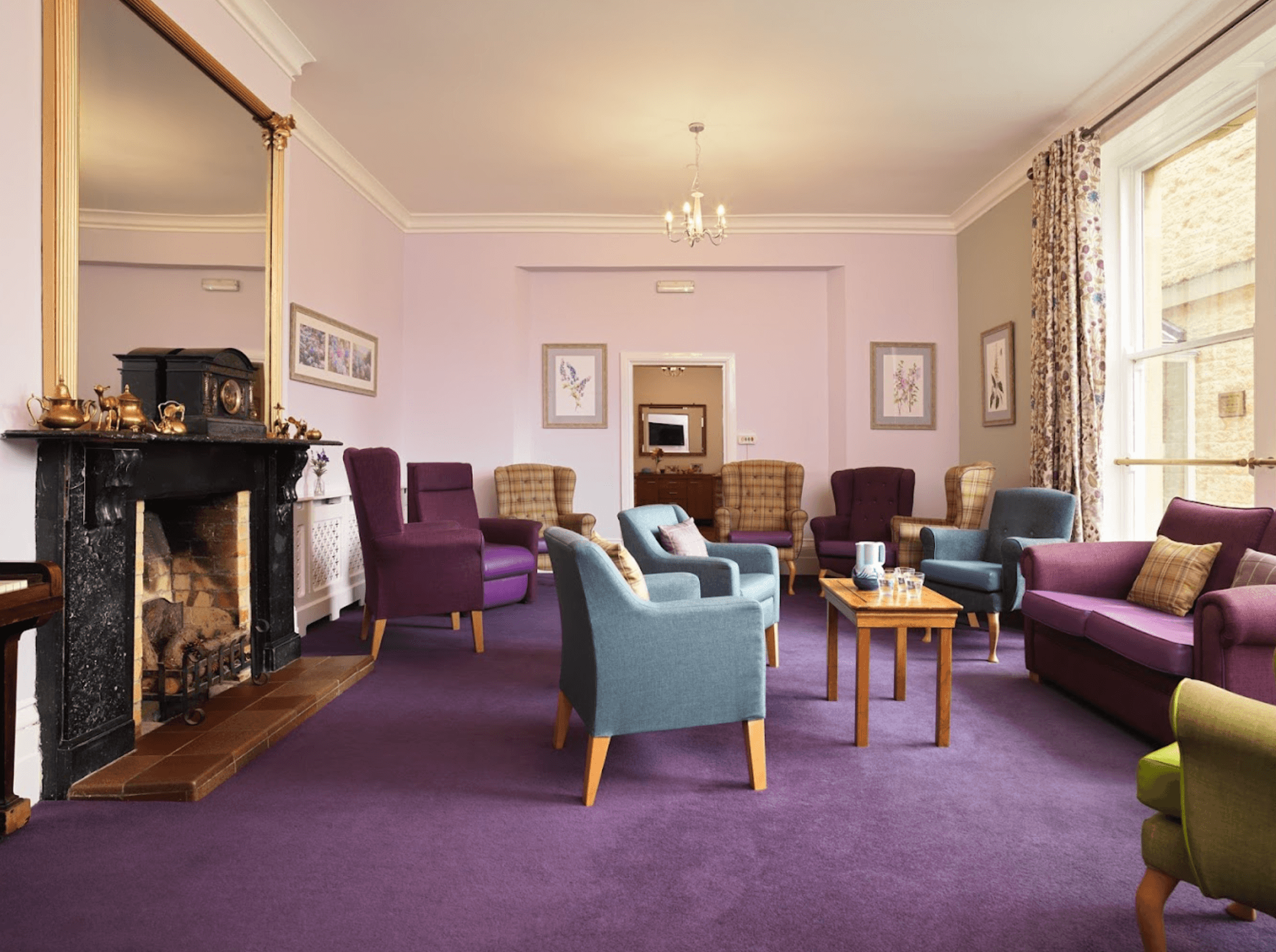 Lounge of Newland House Care Home in Witney, West Oxfordshire