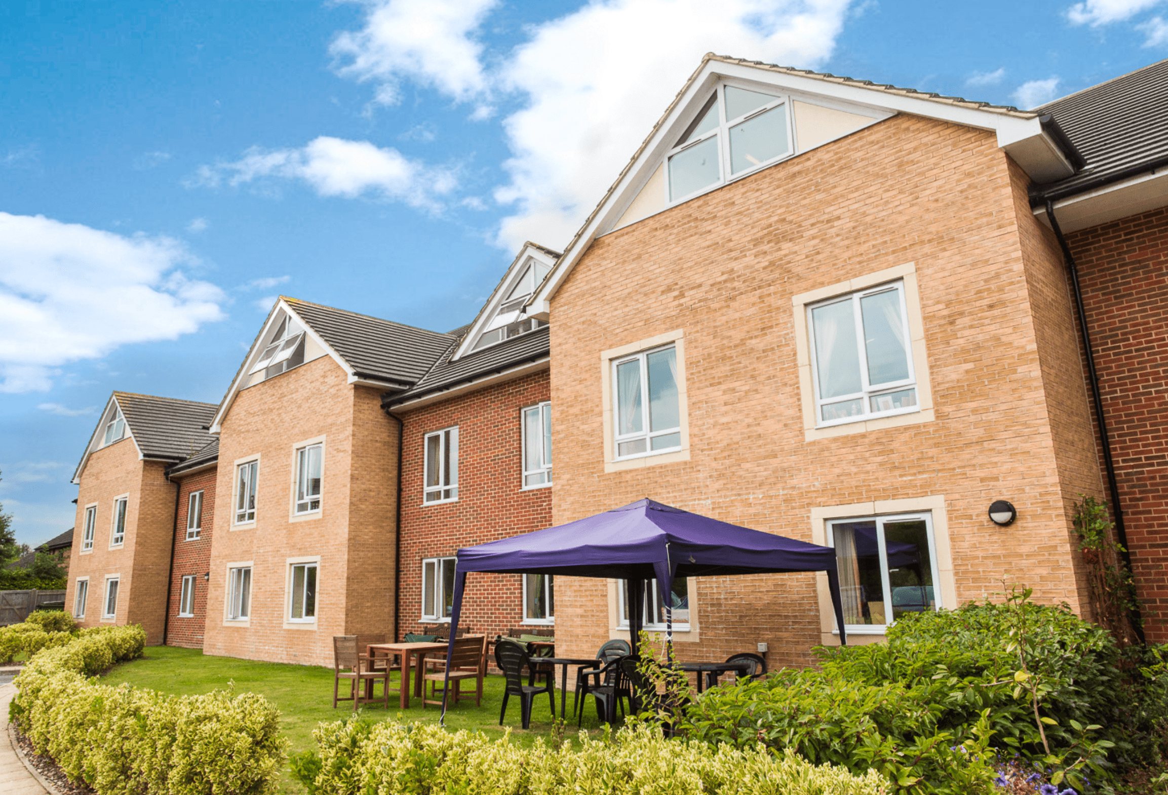 Exterior of Hampden Hall care home in Aylesbury, Buckinghamshire