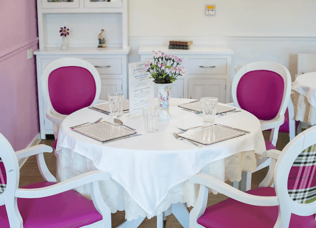 Dining room of Parkview House in London, Greater London