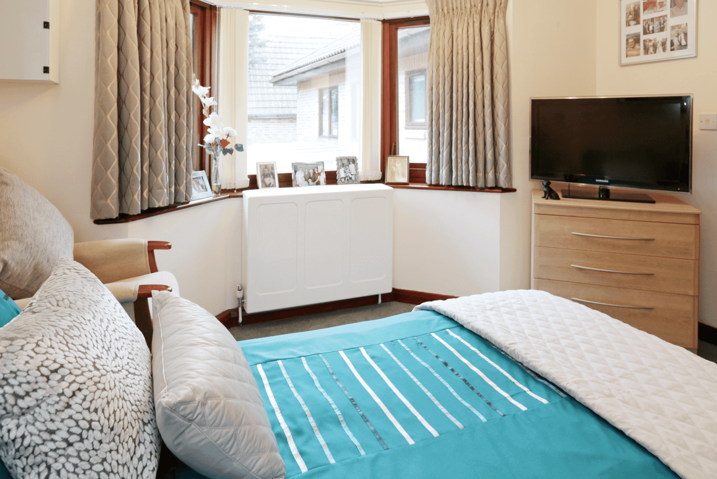 Bedroom of Queen Elizabeth House in Bromley, London