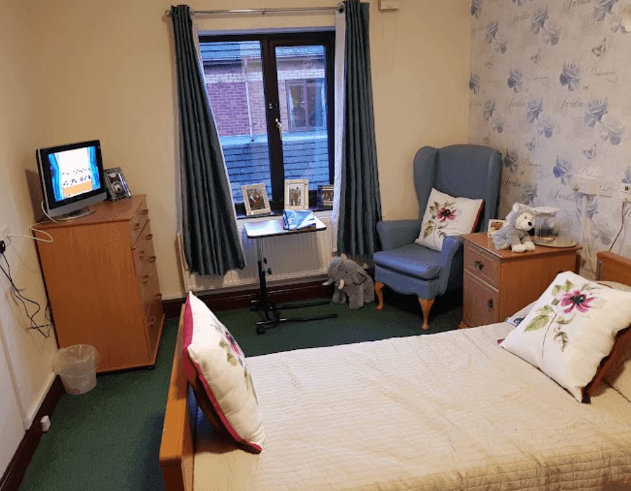 Maria Mallaband Care Group - Croft House care home 004