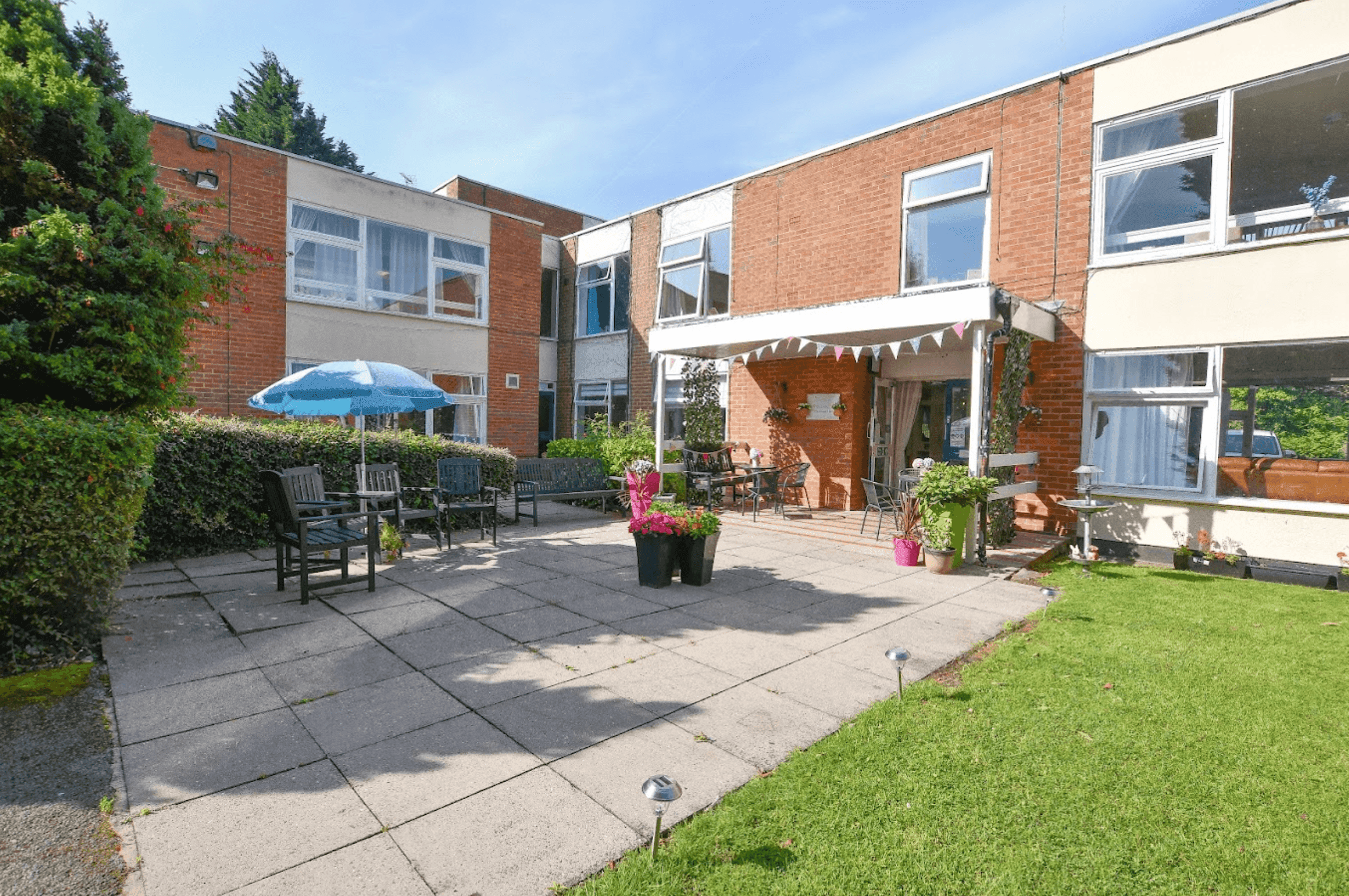 Exterior of Whetstone Hey Care Home in Ellesmere port, Cheshire