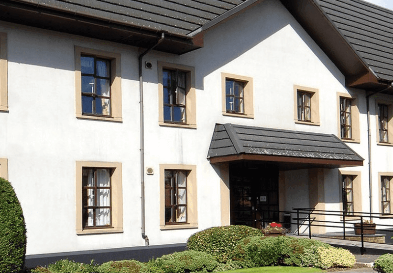 Exterior of Norwood care home in Barrhead, Scotland