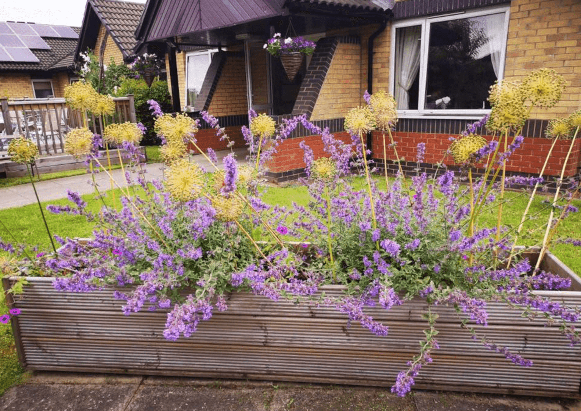 Exterior of Golfhill Care Home in Glasgow, Scotland