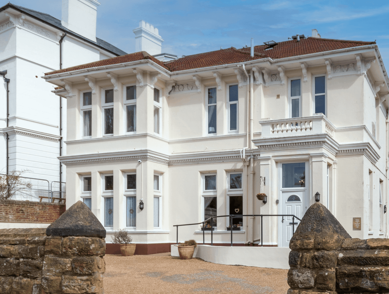 Whitecliff Care Home Coast Care Homes in Hastings 001