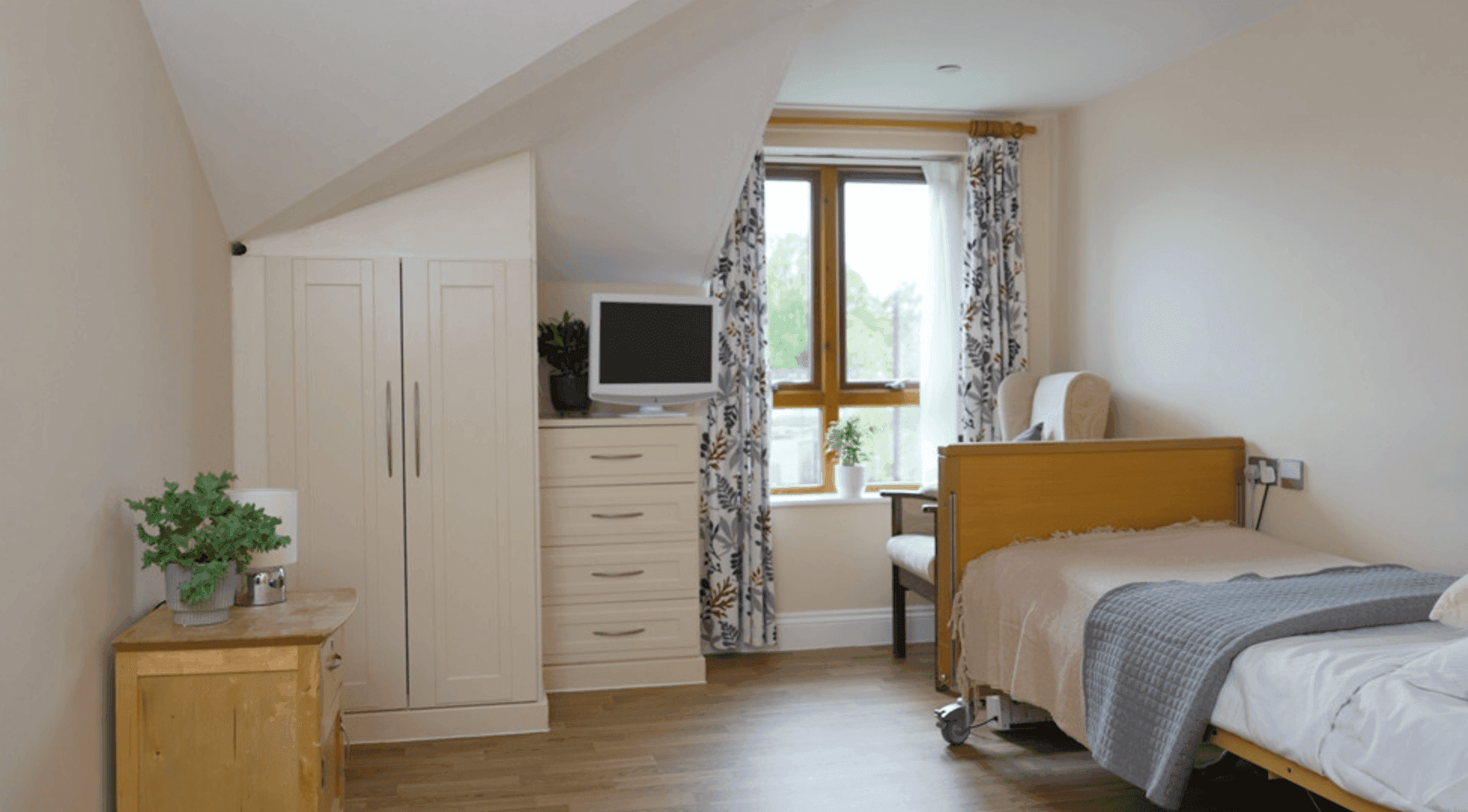 Shaw Healthcare - Sycamore Lodge care home - 009