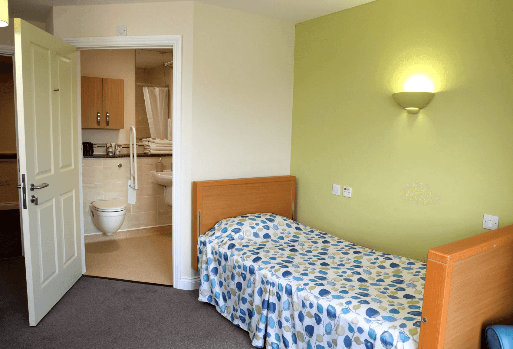Parkview Gloucester - Park View care home - 004