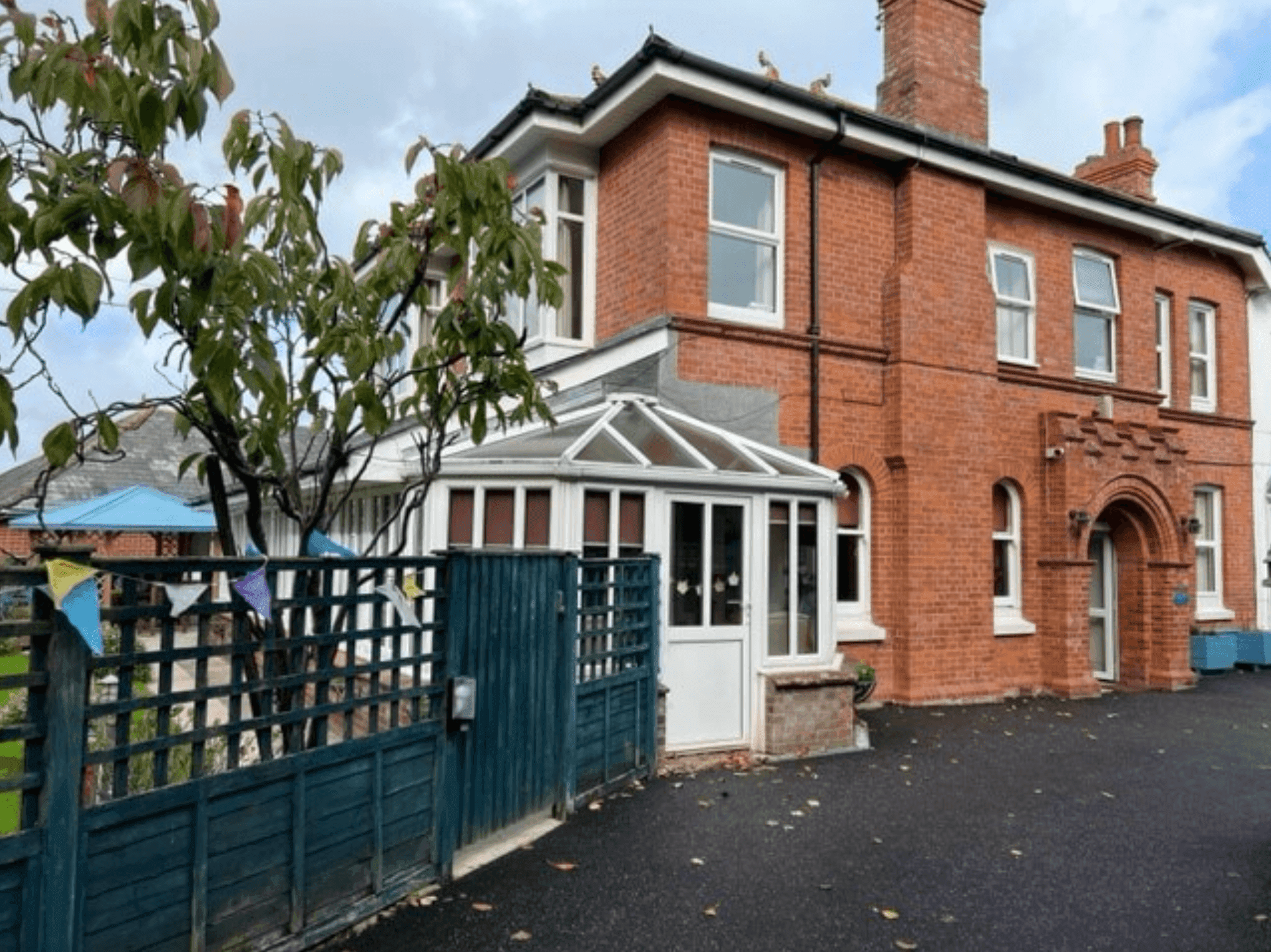 Cross Park House 001