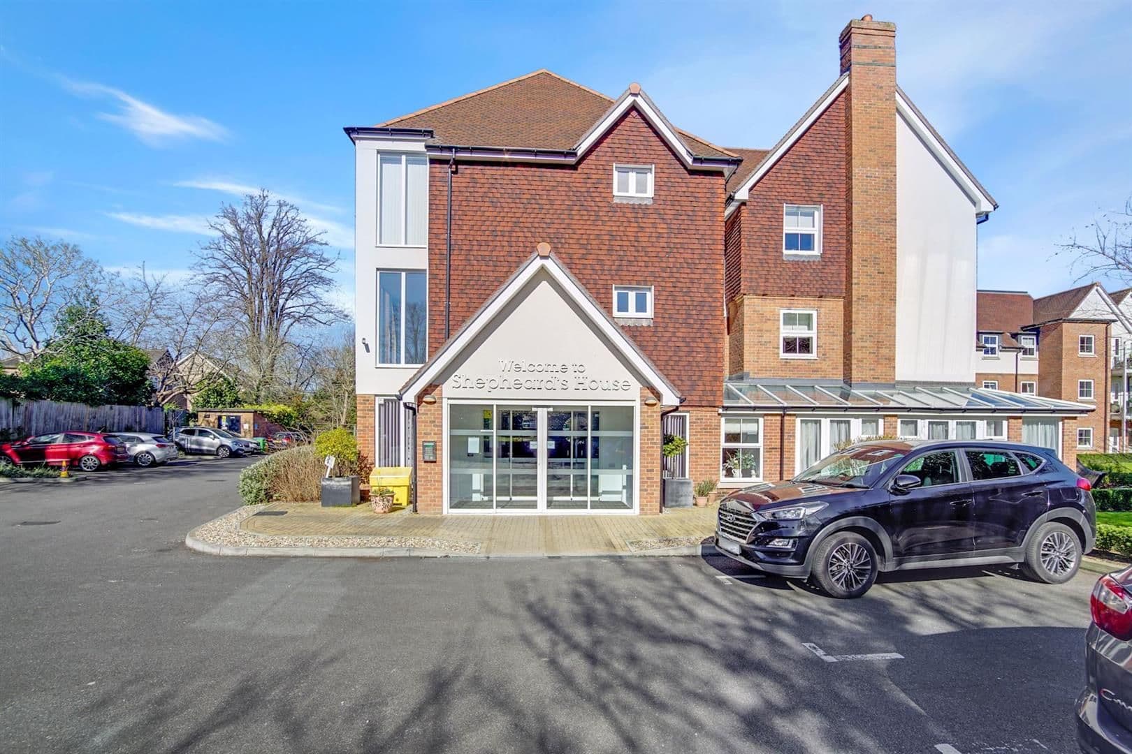 McCarthy Stone Resales - Shepheard's House  - Resale in Manor Park Road, Chislehurst BR7 5FT - 000