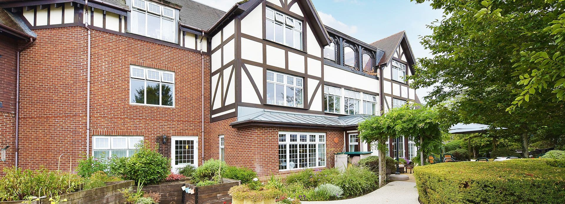 Exterior of Guilford House Care Home in Guilford, Surrey