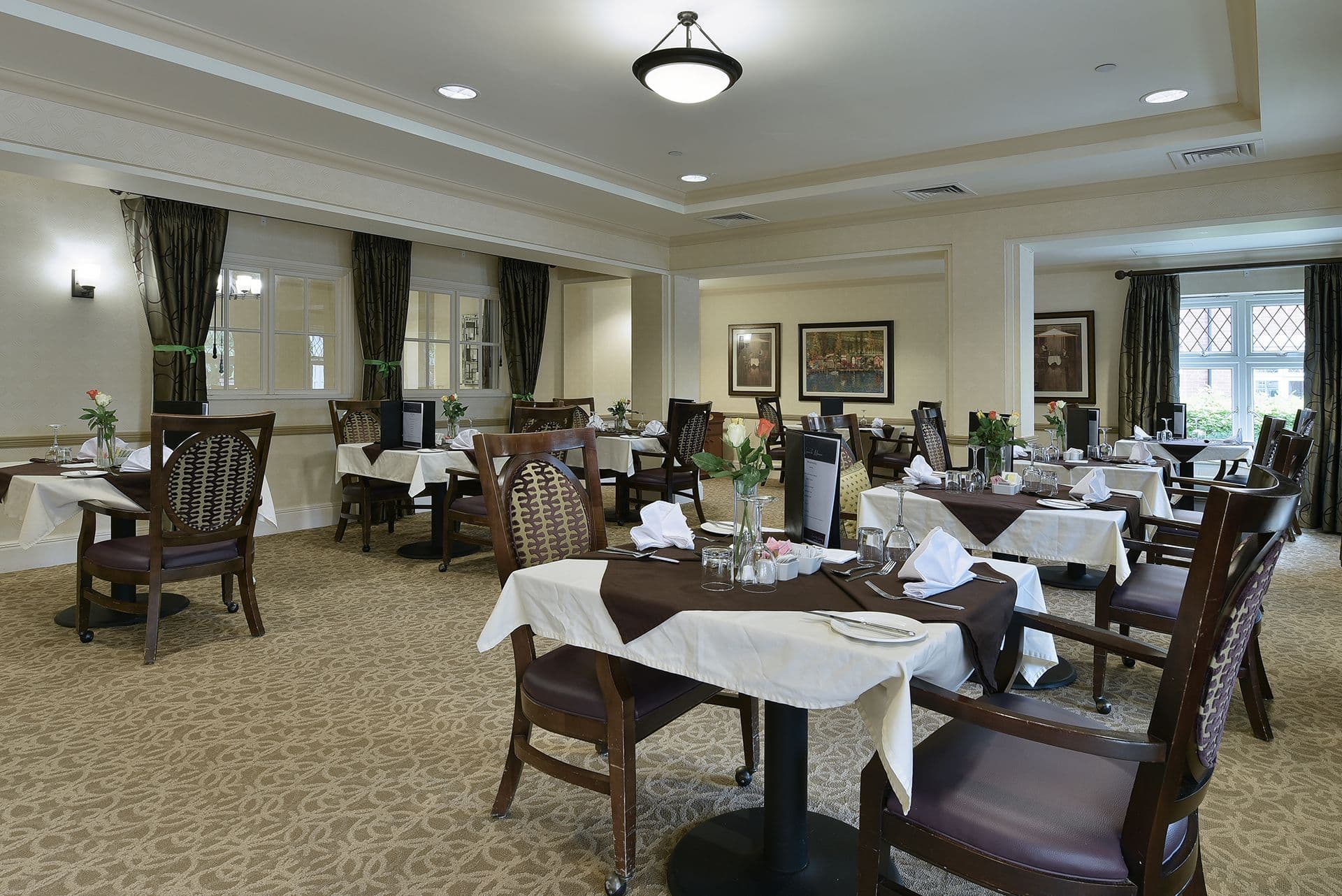 Dining room at Sonning Gardens care home in Sonning, Berkshire