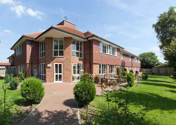 B&M Care - Tara's Retreat care home 1