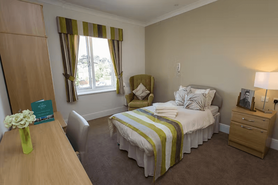 Independent Care Home - The Ashton care home 9