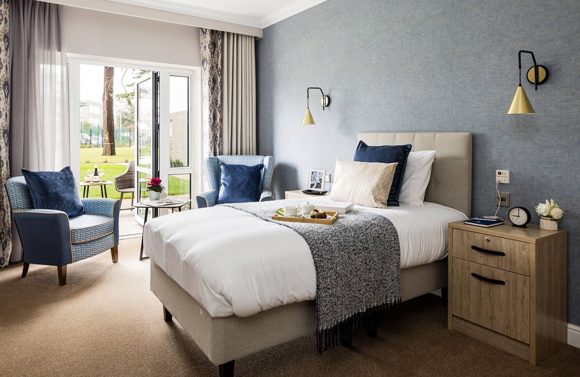 Independent Care Home - The Bridge care home - 002