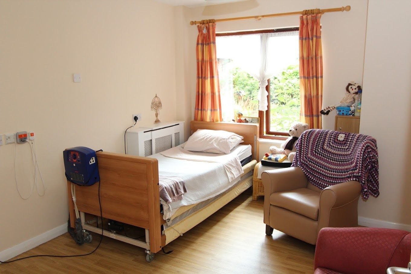 Shaw Healthcare - The Hawthorns care home 008