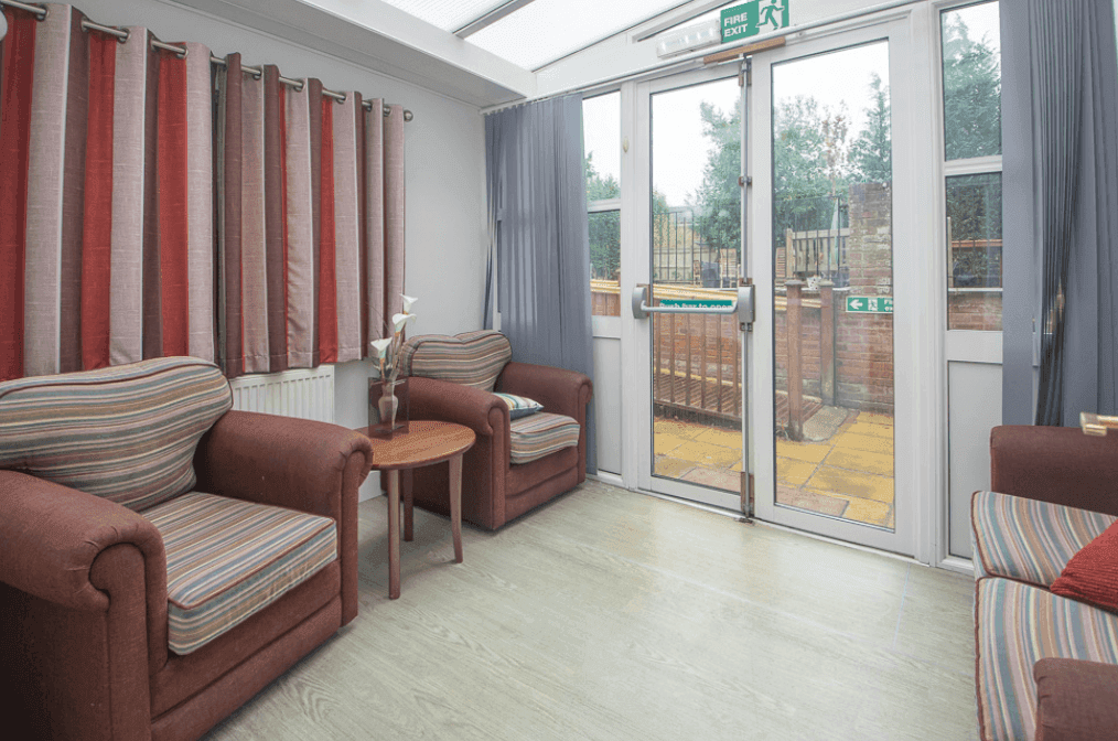 Regal Care - The Hollies care home - 005