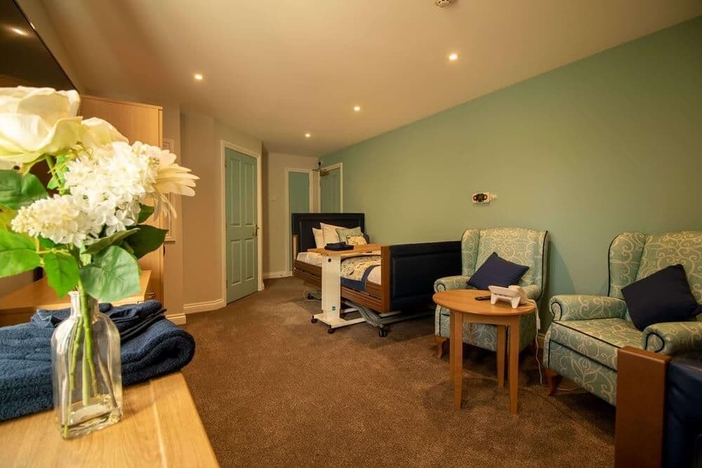 Care UK - The Hollies care home - 008