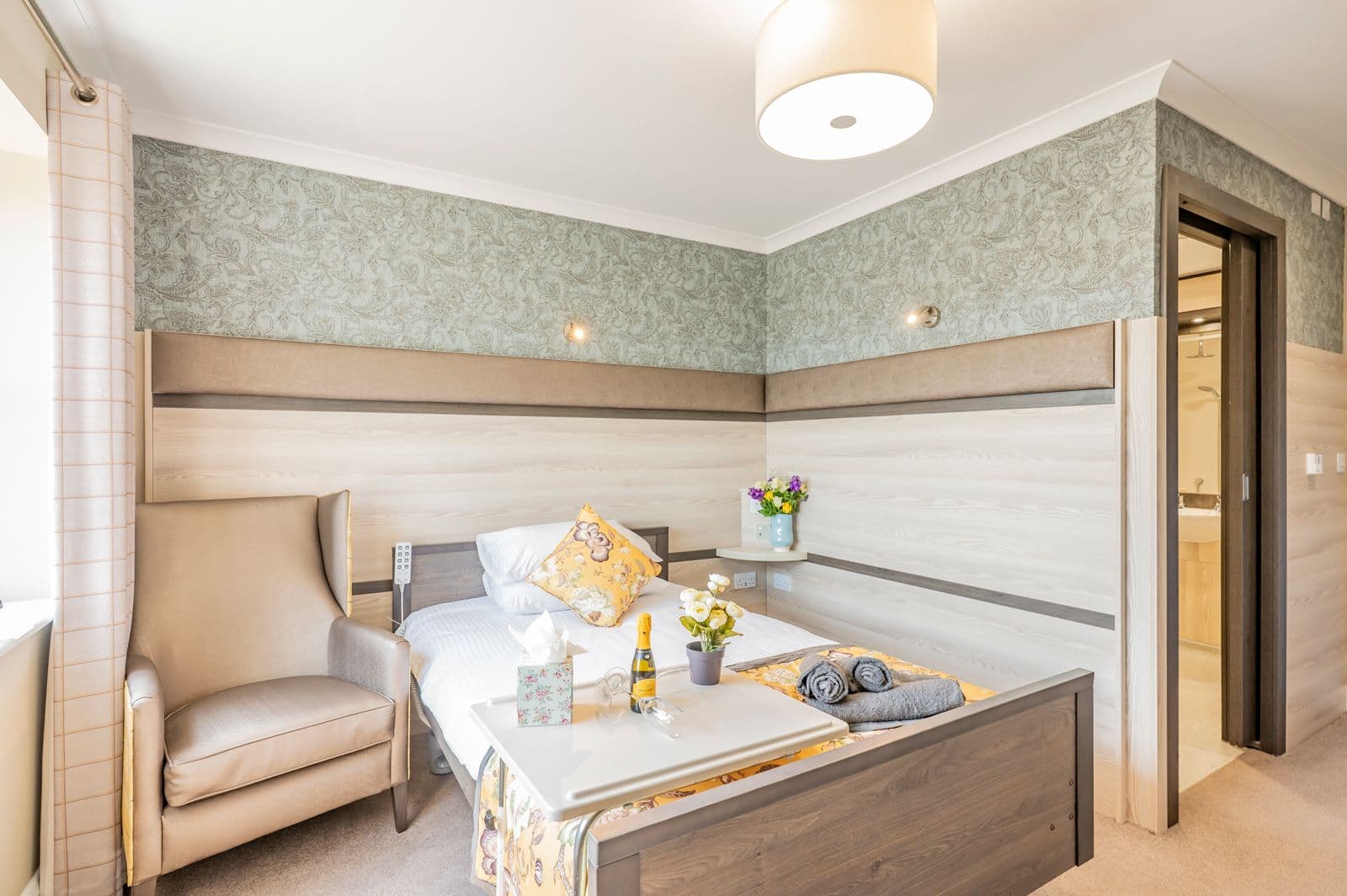 Kingsley Healthcare - Weymouth Manor care home 3