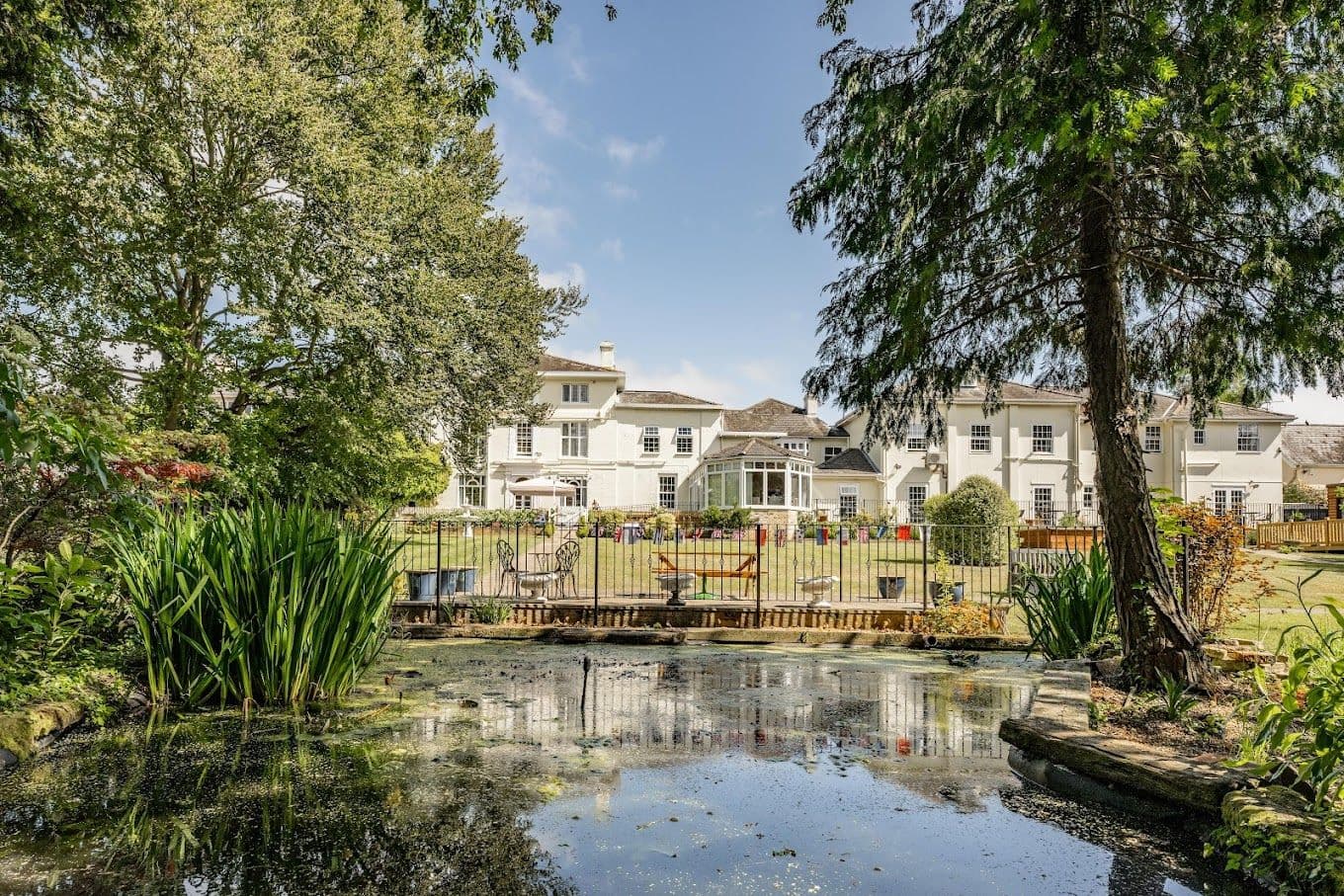 Kingsley Healthcare - Woodbridge Lodge care home - 000