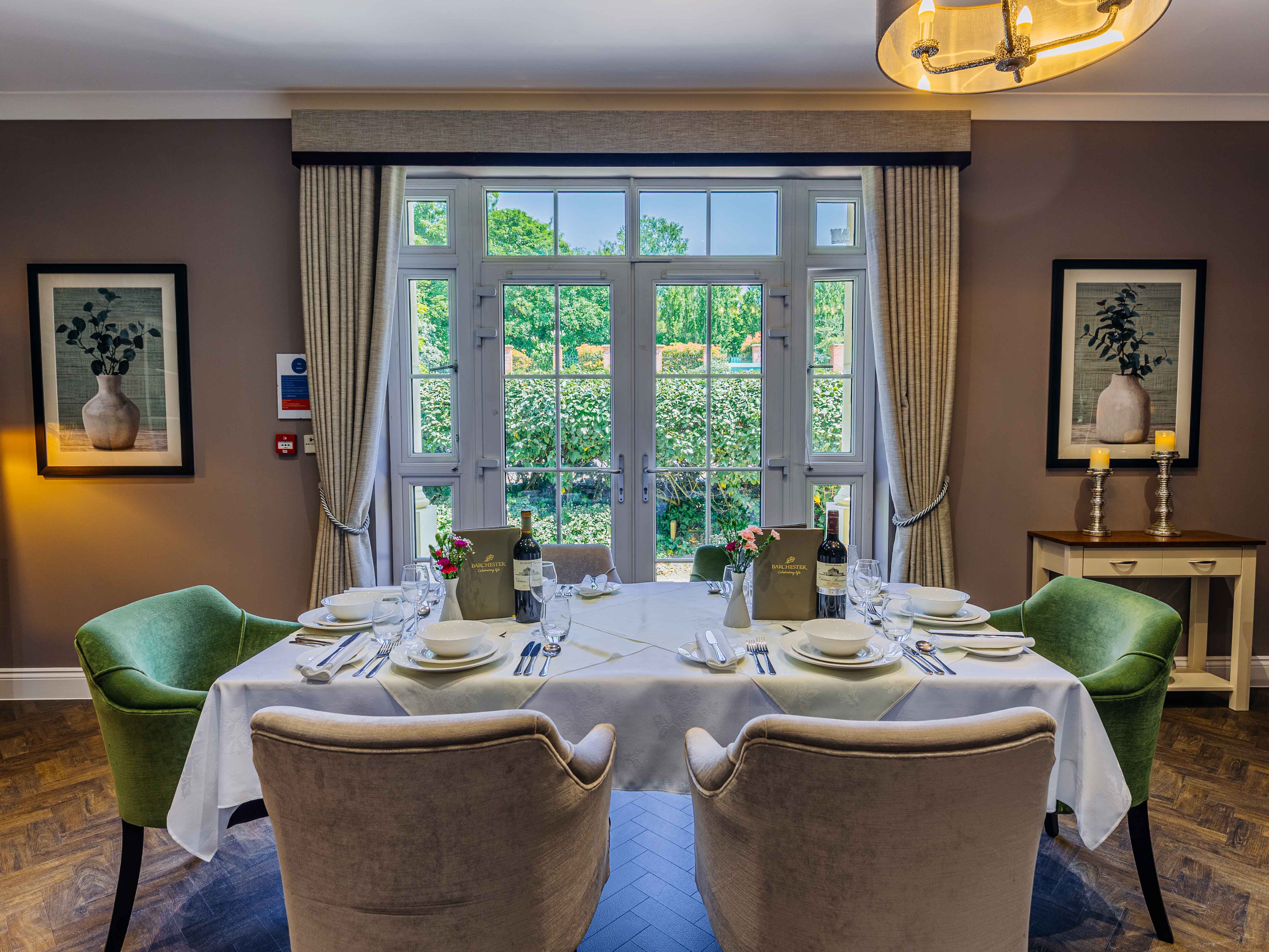 Dining Room at Worplesdon View Care Home in Guildford, 