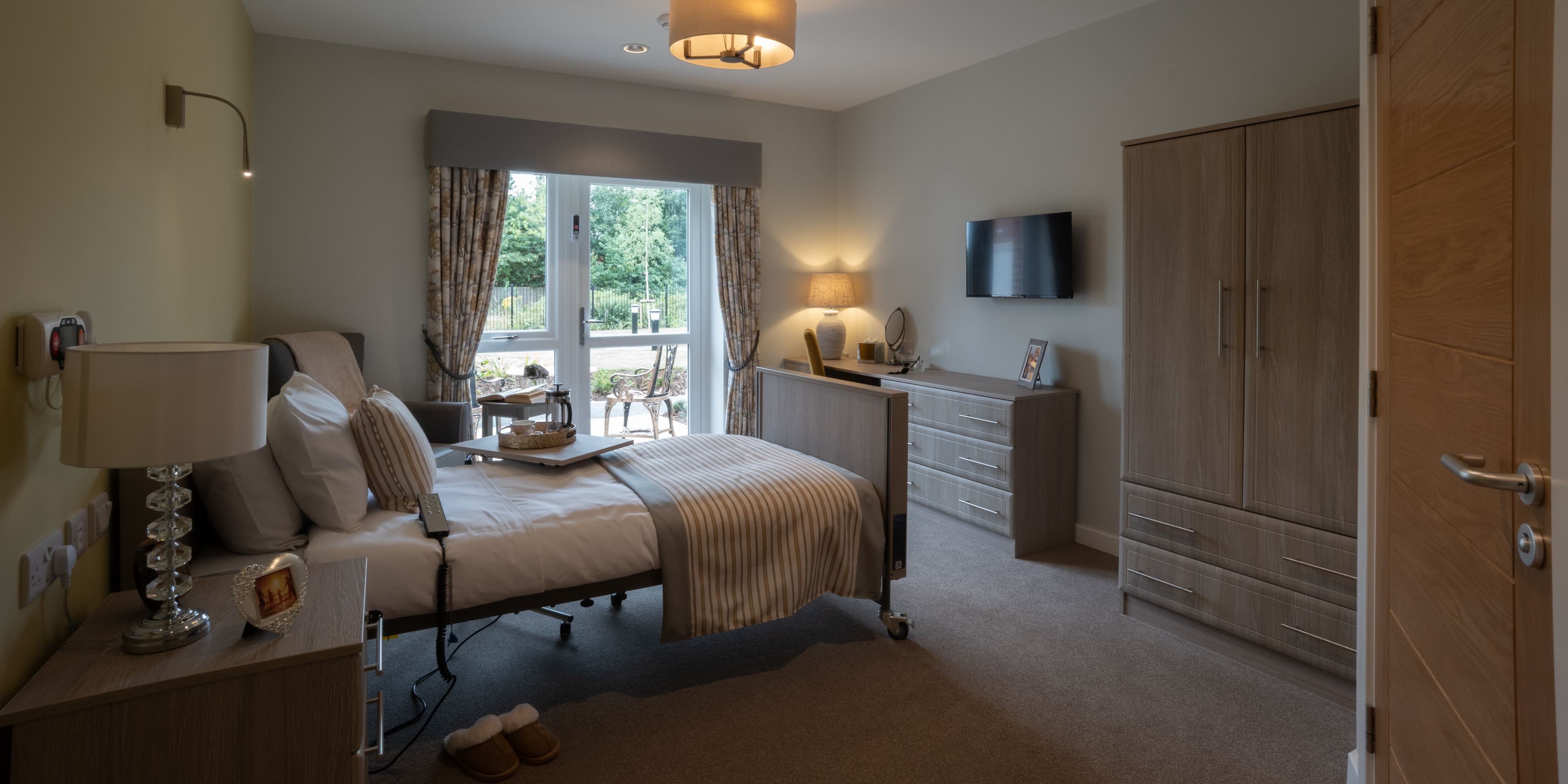 Independent Care Home - Yarnley House care home 020