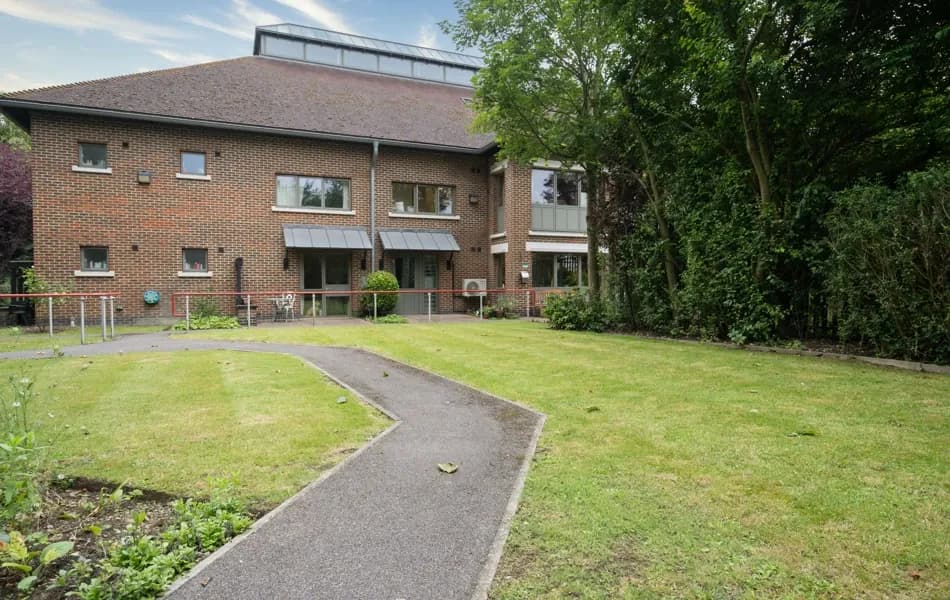Abbeyfield Living Society - Abbeyfield House - New Malden care home 1