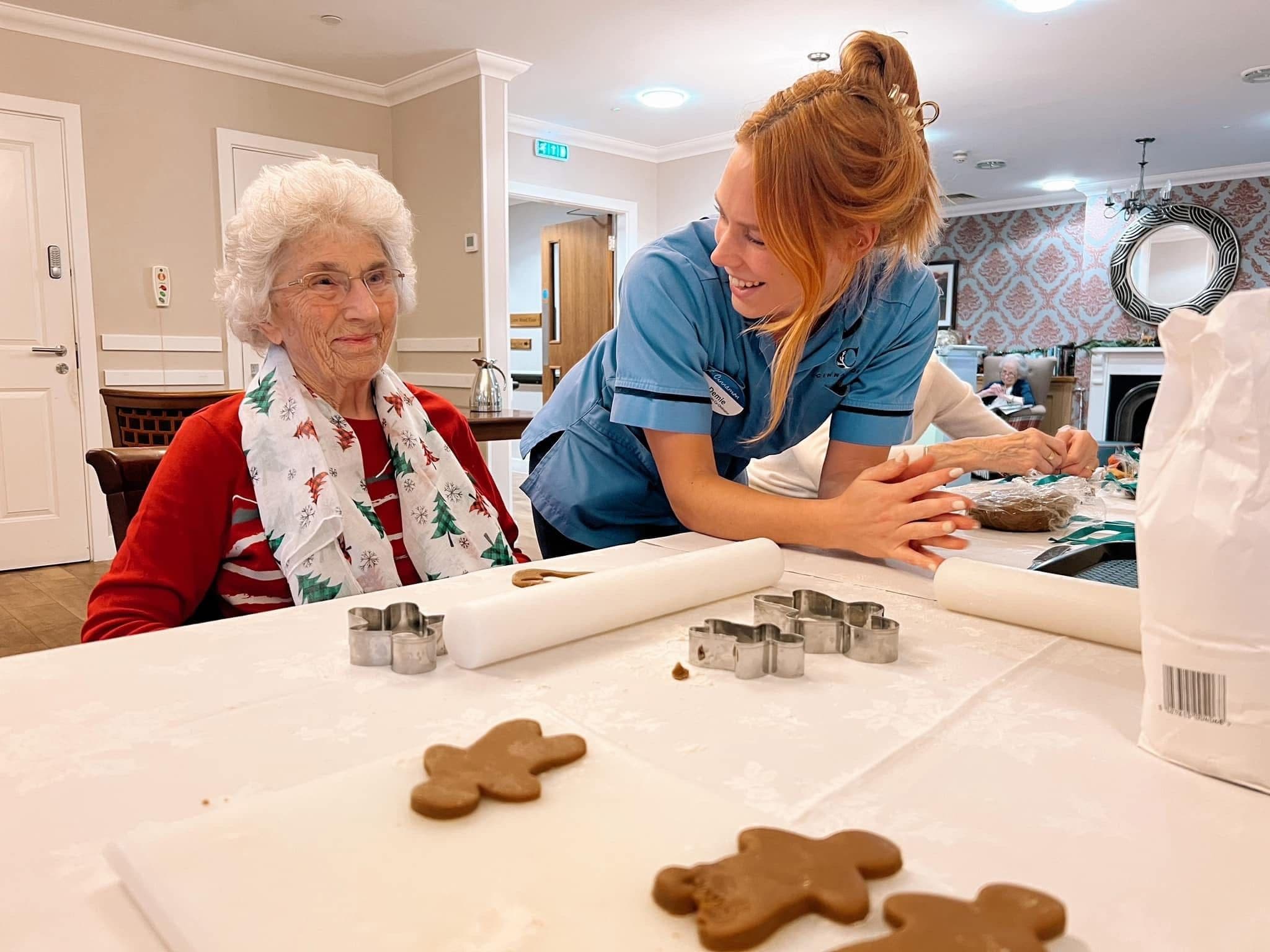 Cinnamon Luxury Care - Hartwood House care home - 011