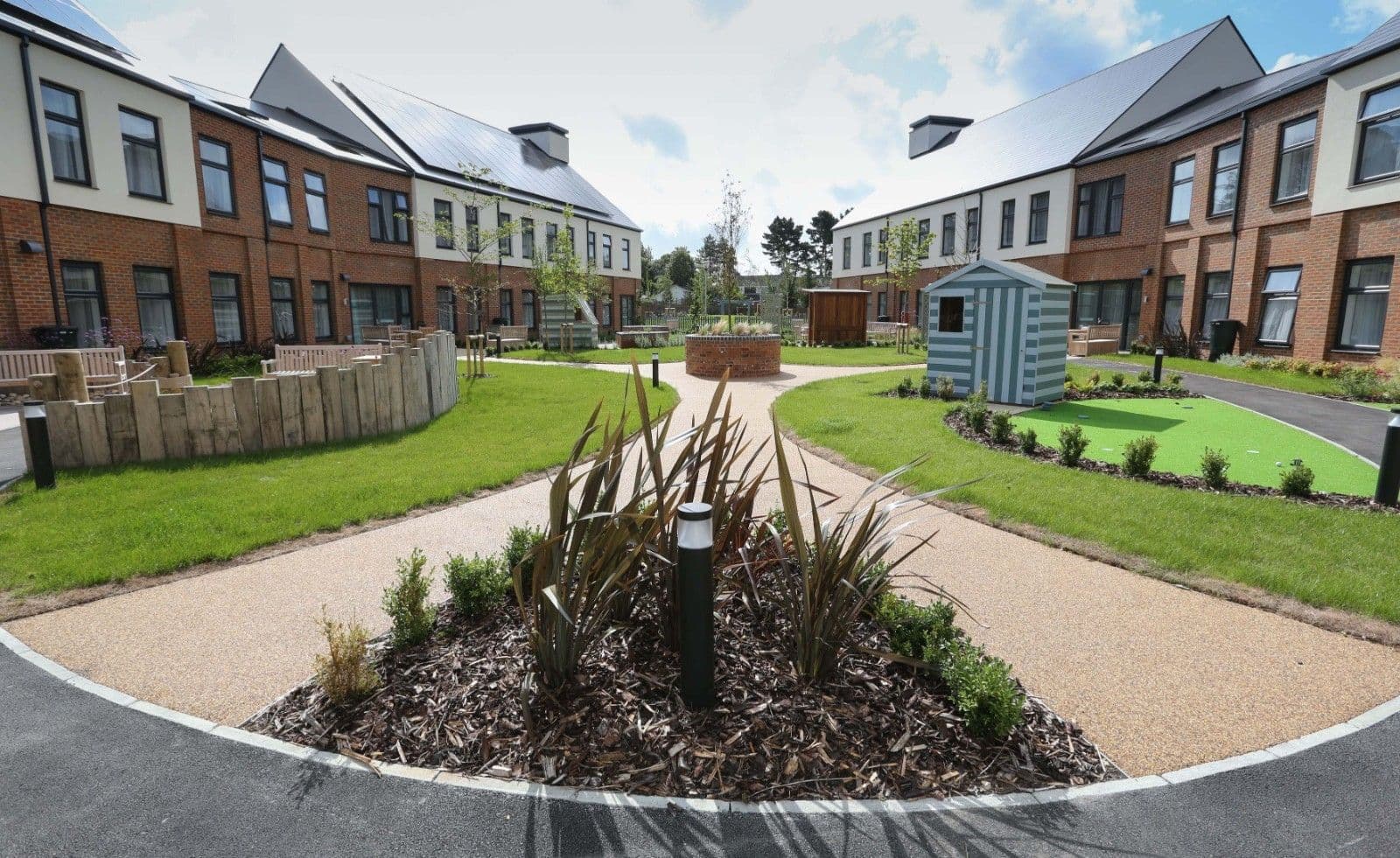 Shaw Healthcare - Figbury Lodge care home - 003