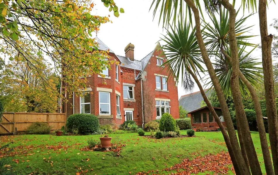 Abbeyfield Living Society - Abbeyfield House - Cowes in Church Road, Cowes, Isle of Wight, England, PO31 8HA - 000