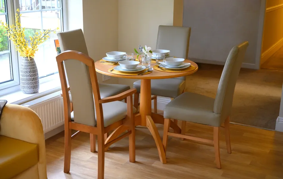 Abbeyfield Living Society - The Old Vicarage - Crosby in 4 Warren Road, Crosby, Merseyside, England, L23 6UB - 000