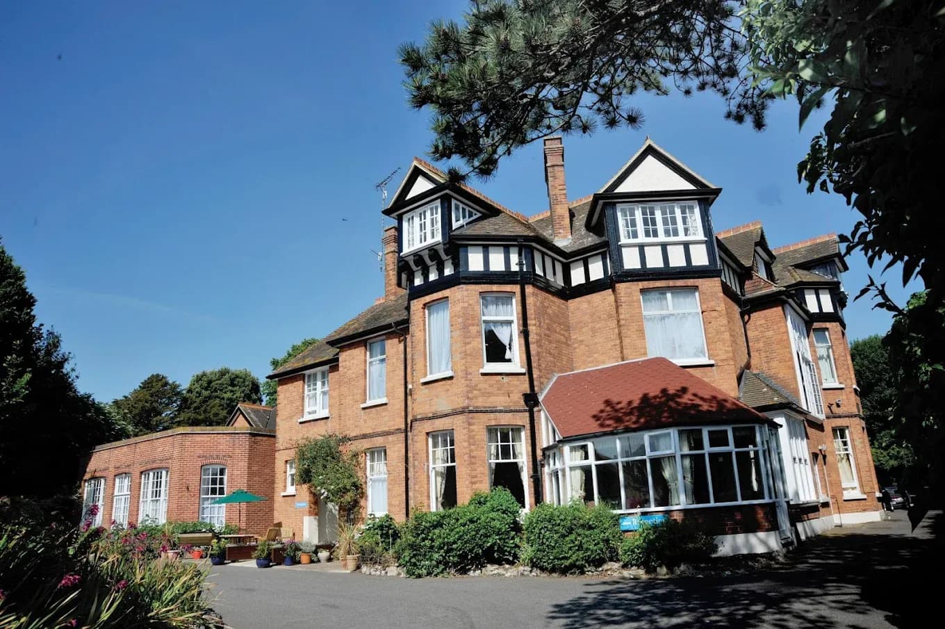 Elstree Court Care Home