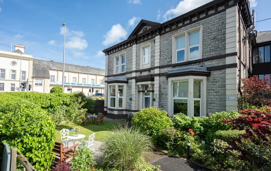 Abbeyfield Living Society - Abbeyfield House - Ulverston in Victoria Road, Ulverston, Cumbria, England, LA12 0BY - 000
