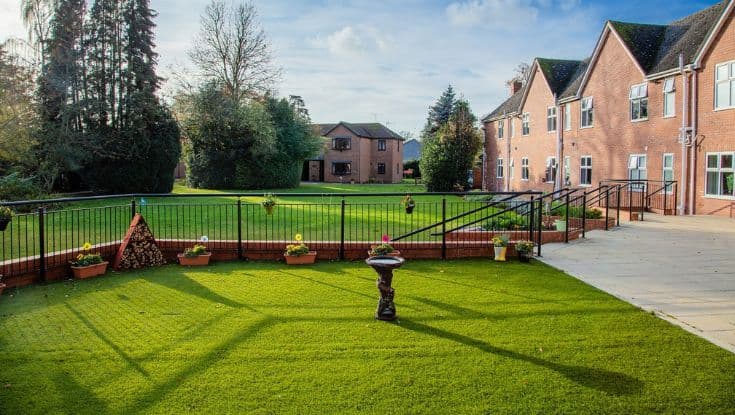 HC-One - Elmwood House care home - 006
