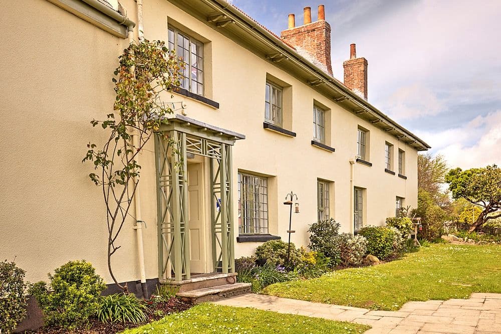 Human Touch - Hill House care home - 000