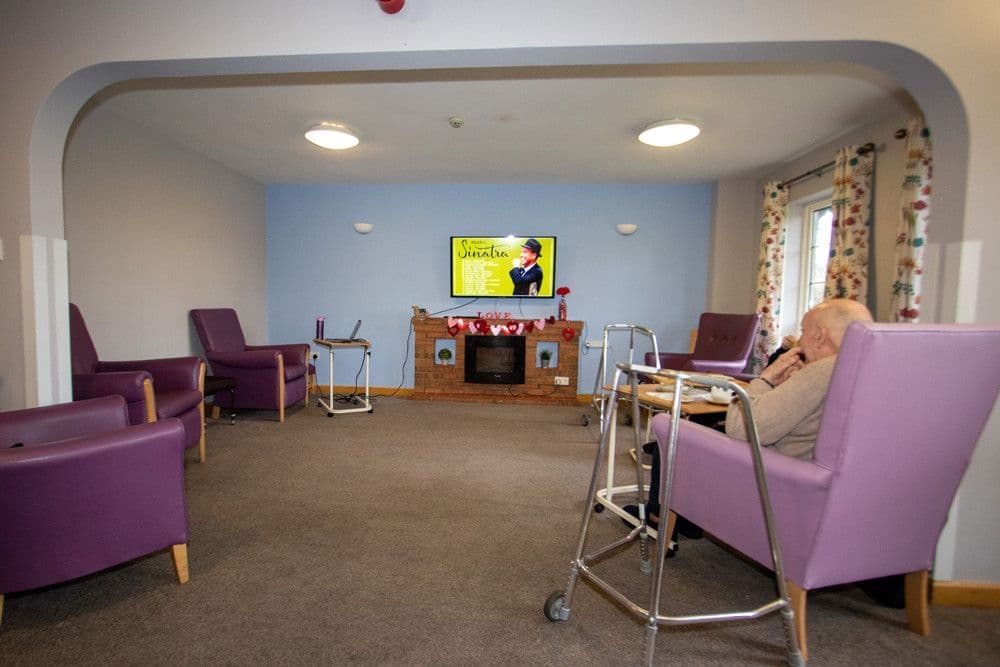 Shaw Healthcare - Hollybush House care home - 003