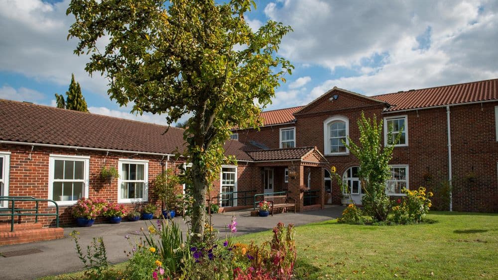 Exterior of Stirlings Care Home in Wantage, Vale of White House